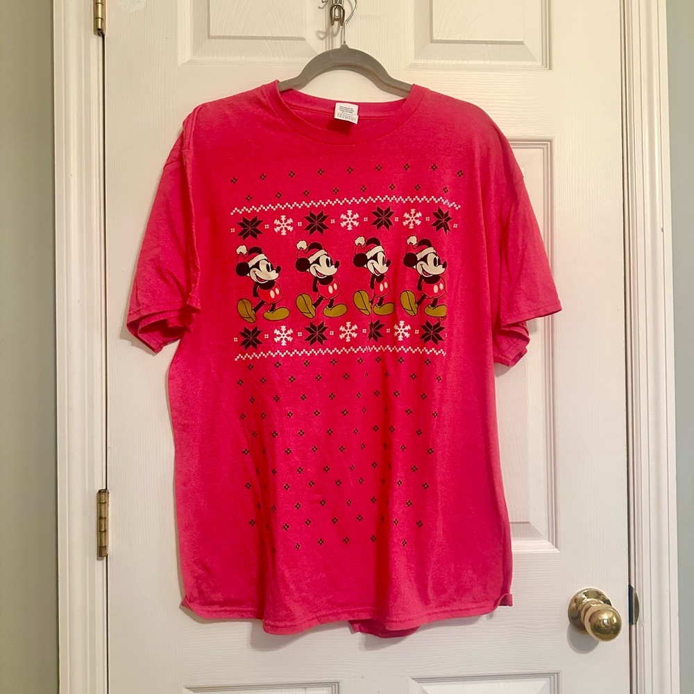 Mickey Mouse Christmas Top GUC